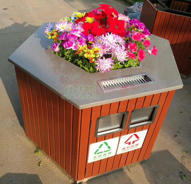 海口車(chē)站花盆分類(lèi)垃圾桶倡導(dǎo)環(huán)保理念
