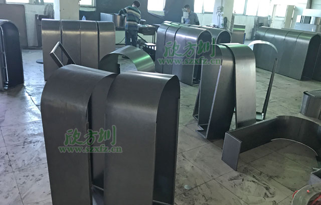 深圳住宅區(含城中村)垃圾分類玻金塑紙垃圾桶欣方圳焊接車間